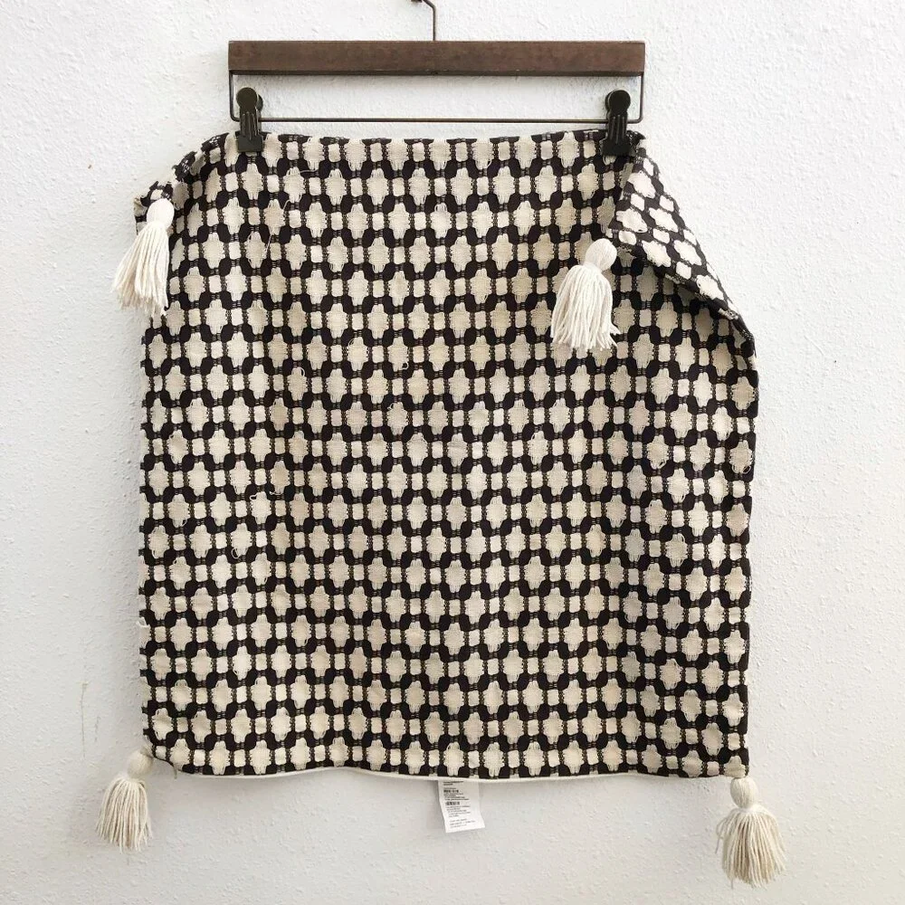 CRATE & BARREL Tahona‎ Obsidian Textured Tassels Pillow Cover